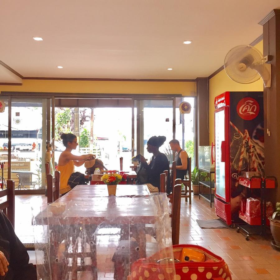 Kookkai House Hostel Patong Buitenkant foto