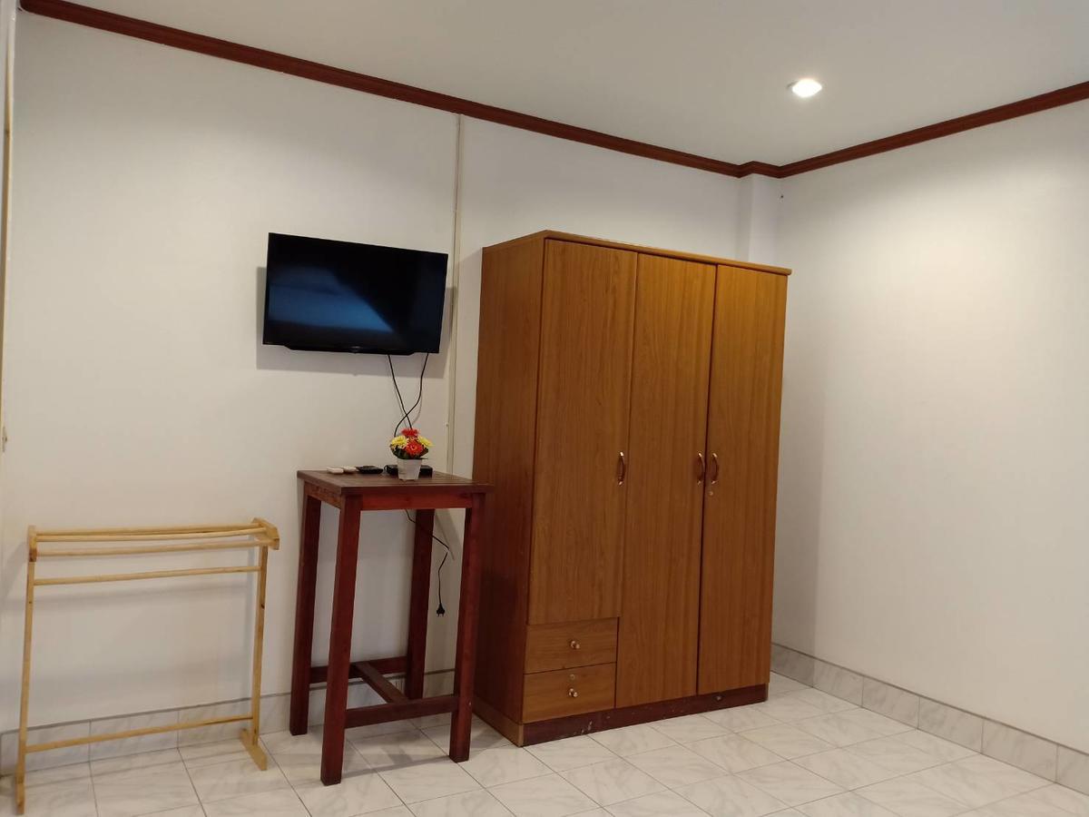 Kookkai House Hostel Patong Buitenkant foto
