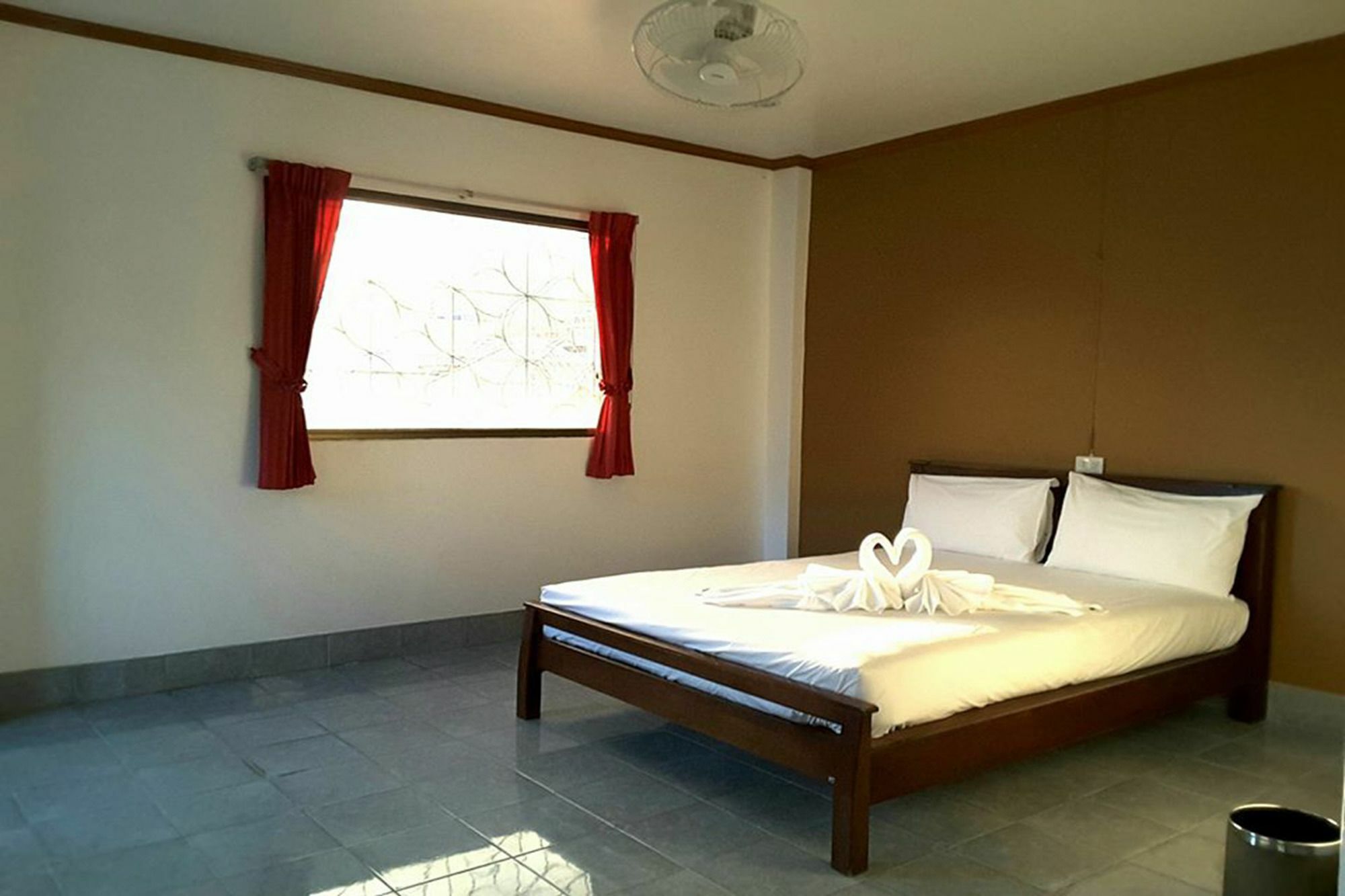 Kookkai House Hostel Patong Buitenkant foto