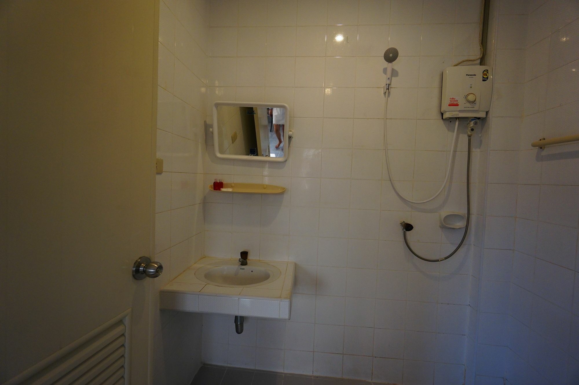 Kookkai House Hostel Patong Buitenkant foto