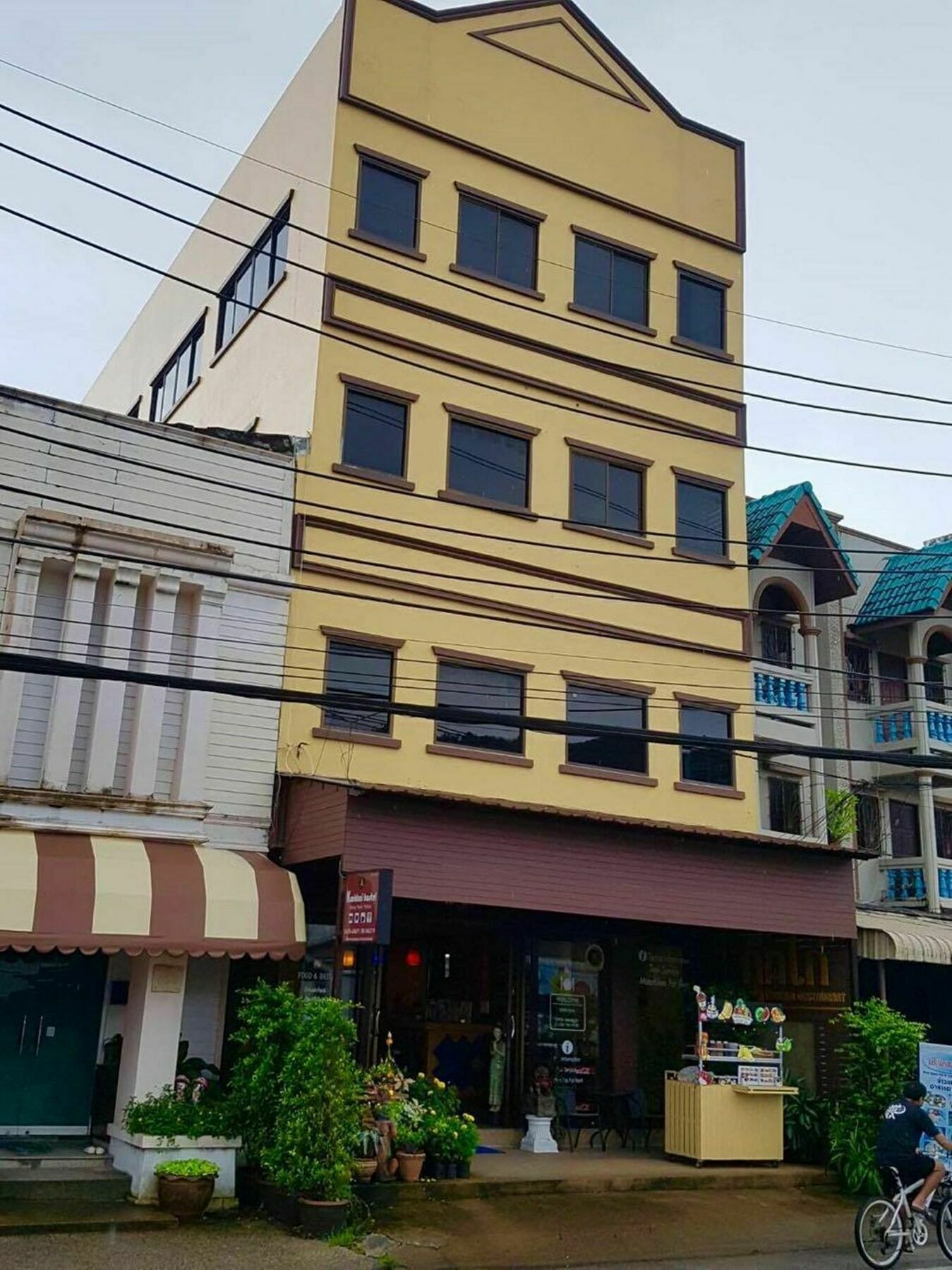 Kookkai House Hostel Patong Buitenkant foto